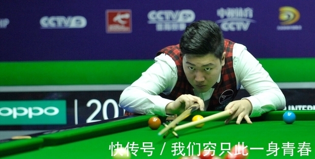 凭借顽强的 凭借顽强的