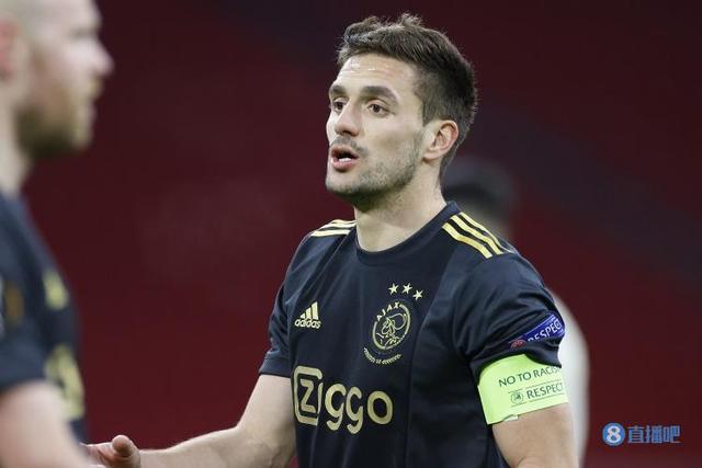 墙而像沙堆 墙而像沙堆